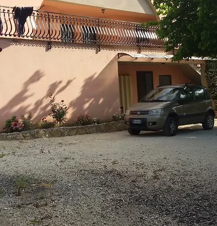 Il Roseto 3* فِتيربو